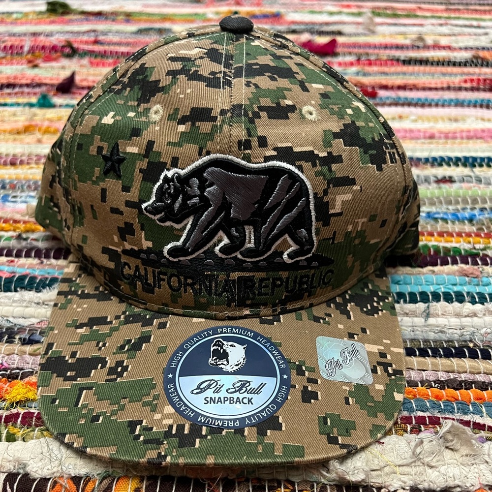 California Republic Snapback Hat | Digital Camo | One Size